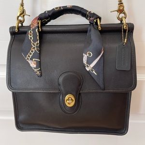 Authentic Vintage Coach Willis